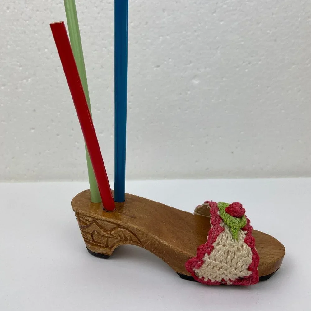 NEW Vintage  Pen Pensil Holder Stand Wooden